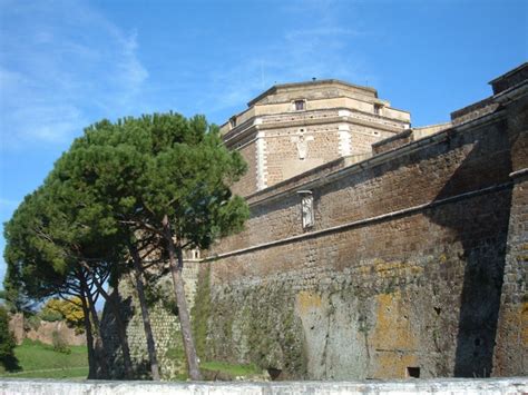 Belle Donne da Civita Castellana 